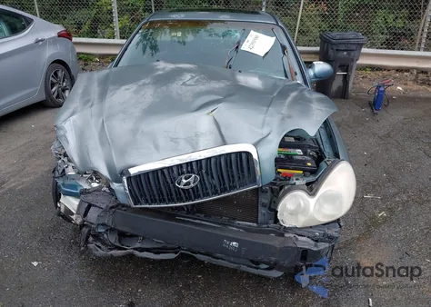 2004 Hyundai Sonata из США, поврежденный, VIN KMHWF25S74A057418